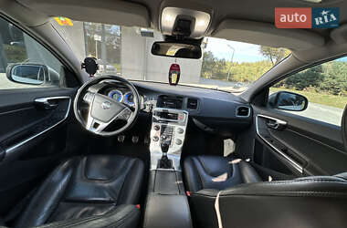 Седан Volvo S60 2010 в 