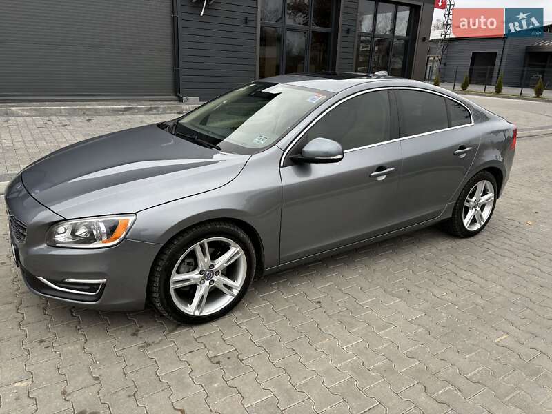 Седан Volvo S60 2015 в Ивано-Франковске