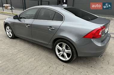 Седан Volvo S60 2015 в Івано-Франківську