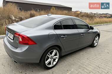 Седан Volvo S60 2015 в Івано-Франківську