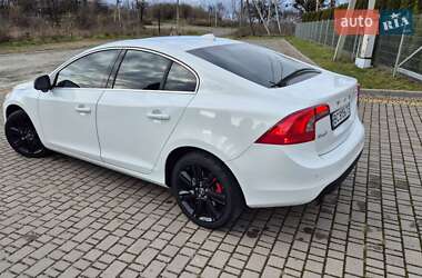 Седан Volvo S60 2013 в Львове