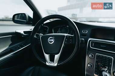 Седан Volvo S60 2014 в Києві