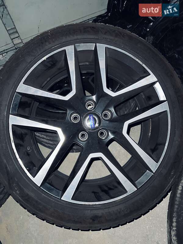 Седан Volvo S60 2016 в Киеве