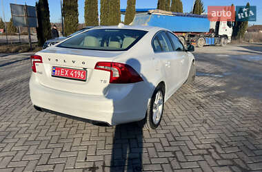 Седан Volvo S60 2013 в Кременце