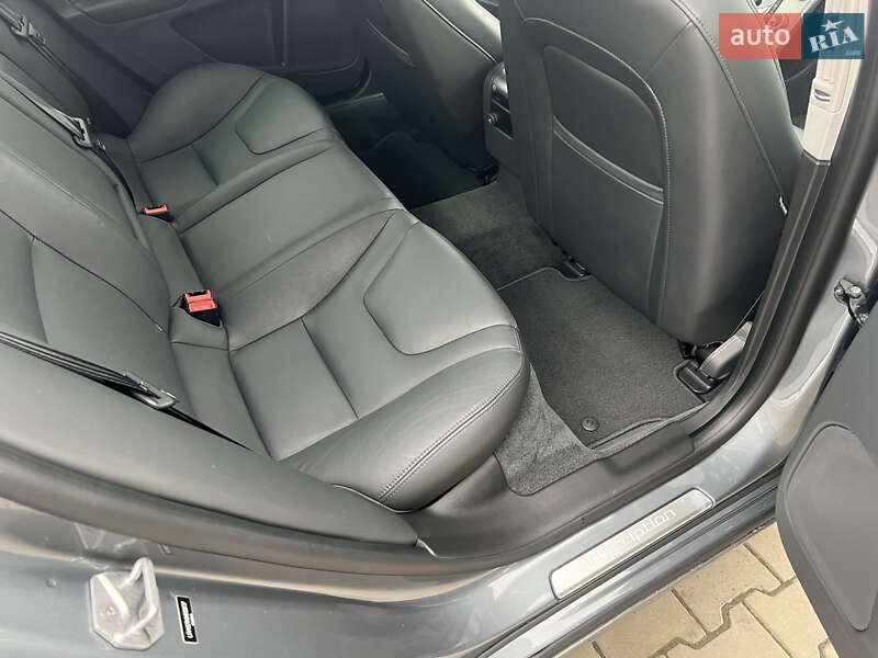 Седан Volvo S60 2016 в Луцке