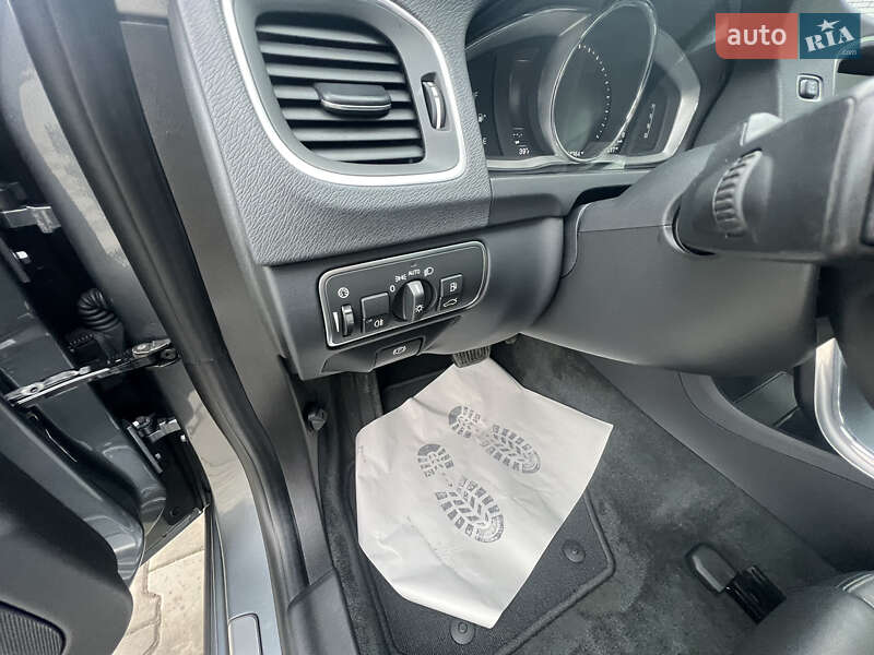 Седан Volvo S60 2016 в Луцке