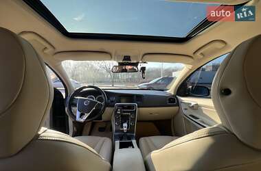 Седан Volvo S60 2013 в 