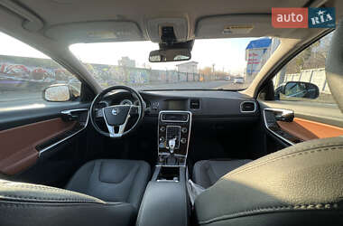 Седан Volvo S60 2012 в 