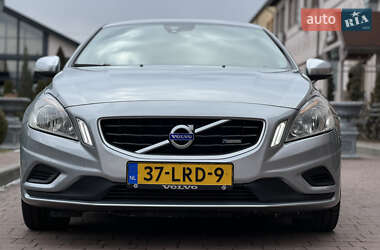 Седан Volvo S60 2011 в Стрые