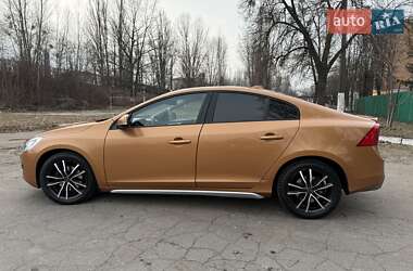 Седан Volvo S60 2013 в 