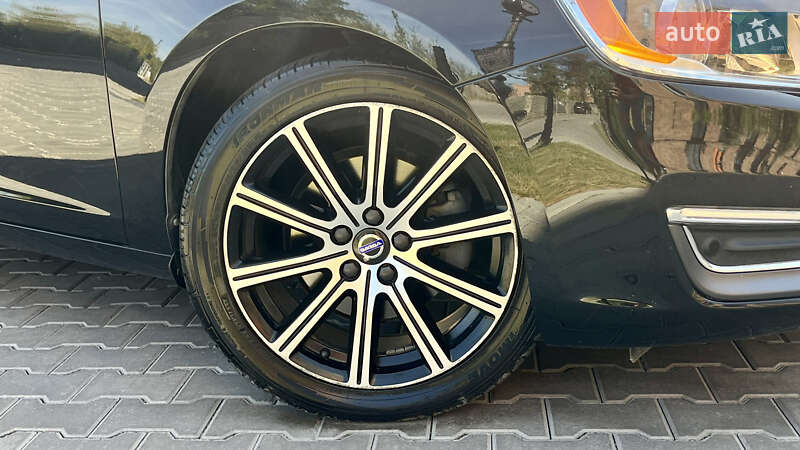 Седан Volvo S60 2016 в Ивано-Франковске