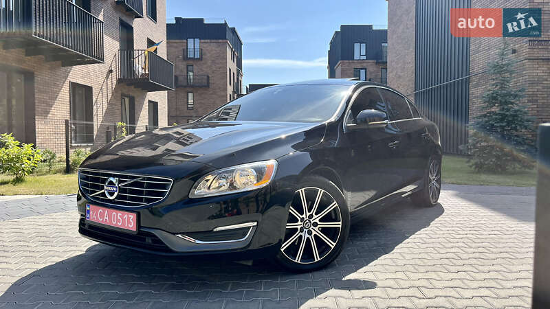 Седан Volvo S60 2016 в Ивано-Франковске
