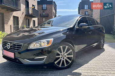 Седан Volvo S60 2016 в 
