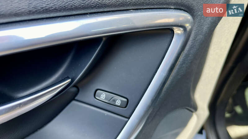 Седан Volvo S60 2016 в Ивано-Франковске