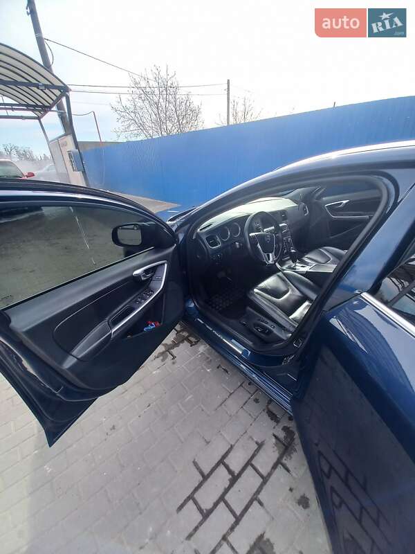 Седан Volvo S60 2010 в Львове фото 9 Седан Volvo S60 2010 в Львове