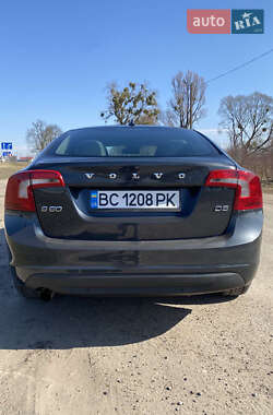 Седан Volvo S60 2010 в 