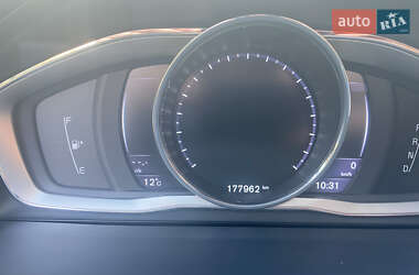 Седан Volvo S60 2016 в 