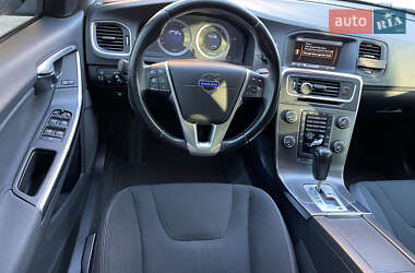 Седан Volvo S60 2011 в Львове
