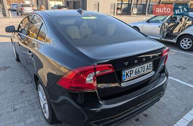 Седан Volvo S60 2013 в 