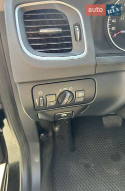 Седан Volvo S60 2011 в 