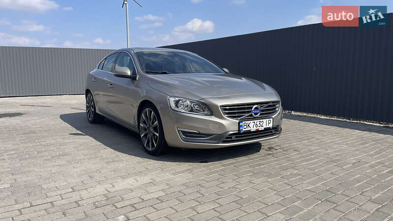 Volvo S60 2014