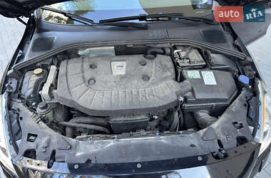 Седан Volvo S60 2013 в 