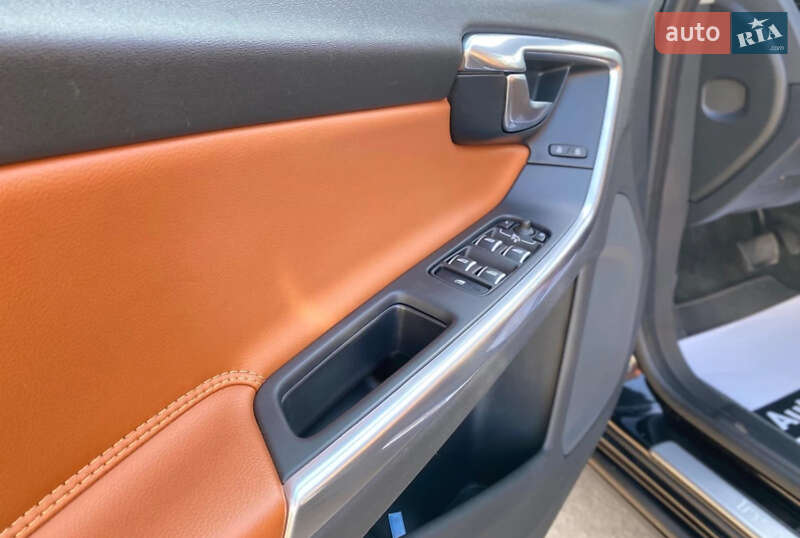 Седан Volvo S60 2017 в Виннице