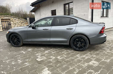 Седан Volvo S60 2020 в 