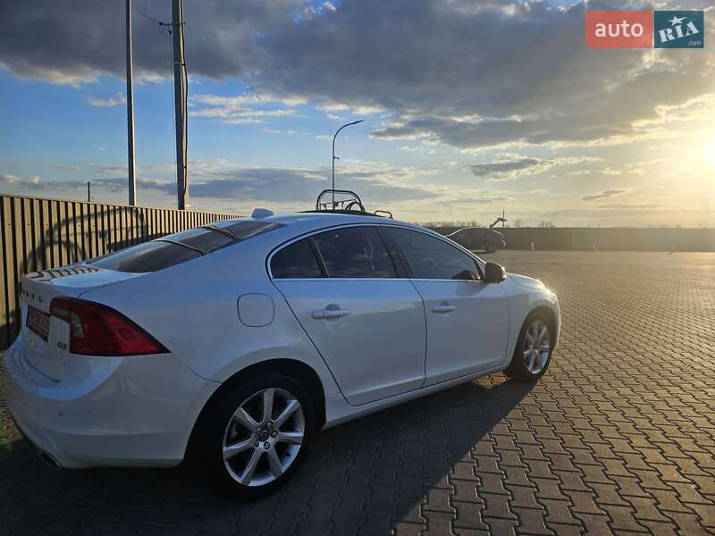 Volvo S60 2016