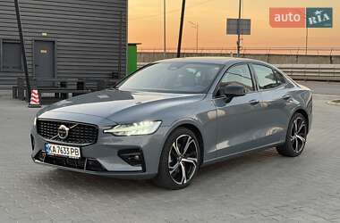 Седан Volvo S60 2023 в 