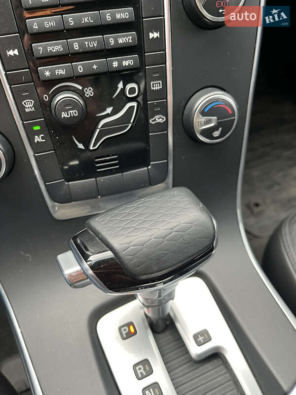 Седан Volvo S60 2011 в Ивано-Франковске