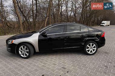 Седан Volvo S60 2015 в 