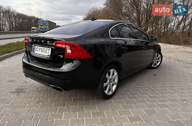 Седан Volvo S60 2015 в 