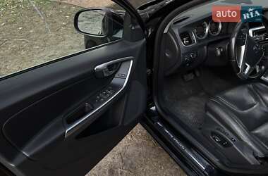 Седан Volvo S60 2011 в 