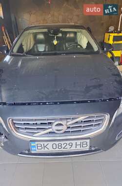 Седан Volvo S60 2011 в 