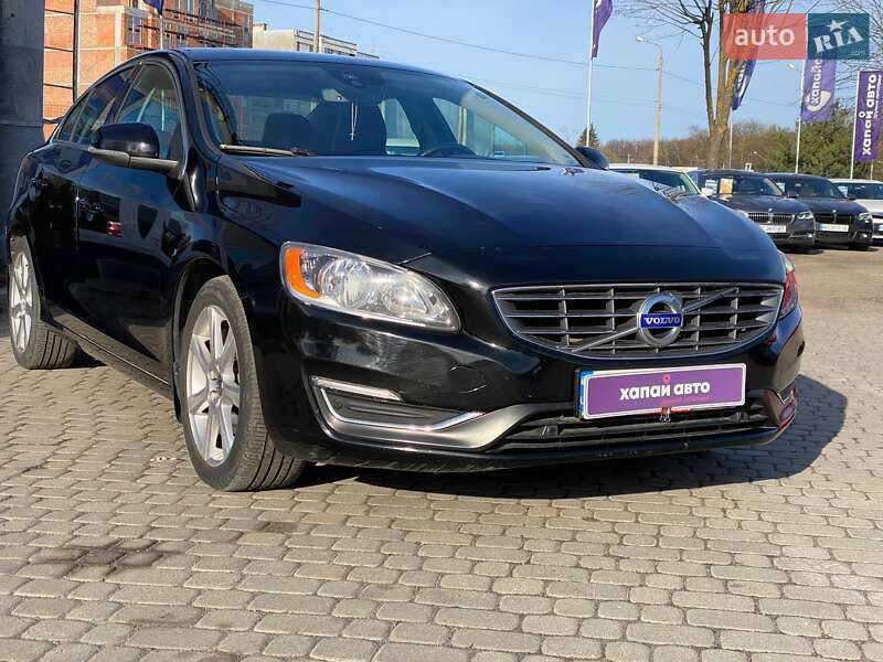 Седан Volvo S60 2016 в Львове