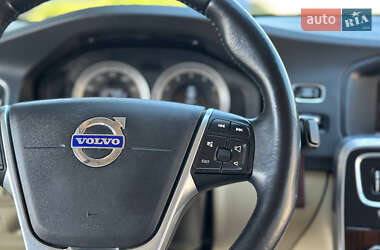 Седан Volvo S60 2013 в 