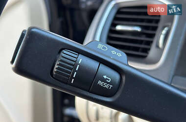 Седан Volvo S60 2013 в 