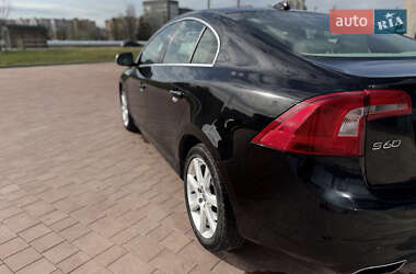 Седан Volvo S60 2016 в 