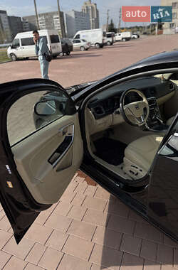 Седан Volvo S60 2016 в 
