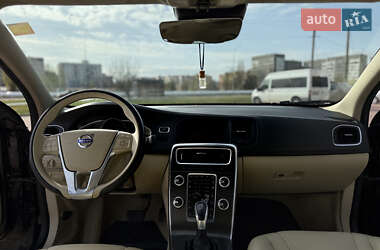 Седан Volvo S60 2016 в 