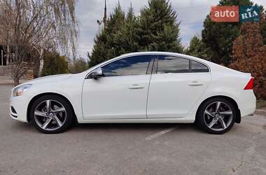 Седан Volvo S60 2011 в 