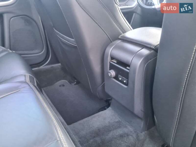 Седан Volvo S60 2015 в Ивано-Франковске