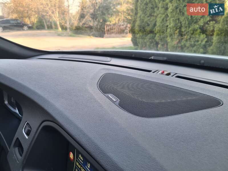 Седан Volvo S60 2015 в Ивано-Франковске