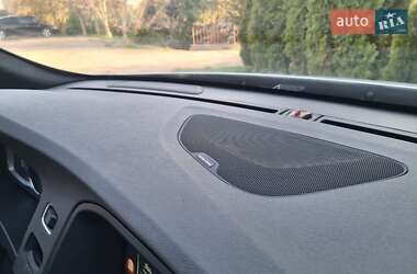 Седан Volvo S60 2015 в 