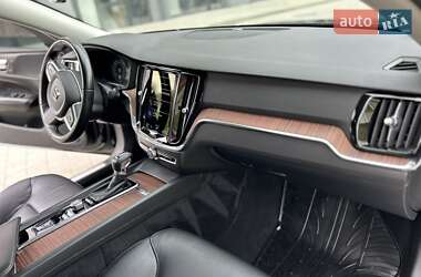 Седан Volvo S60 2021 в 
