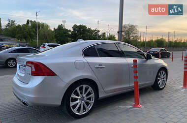 Седан Volvo S60 2016 в 