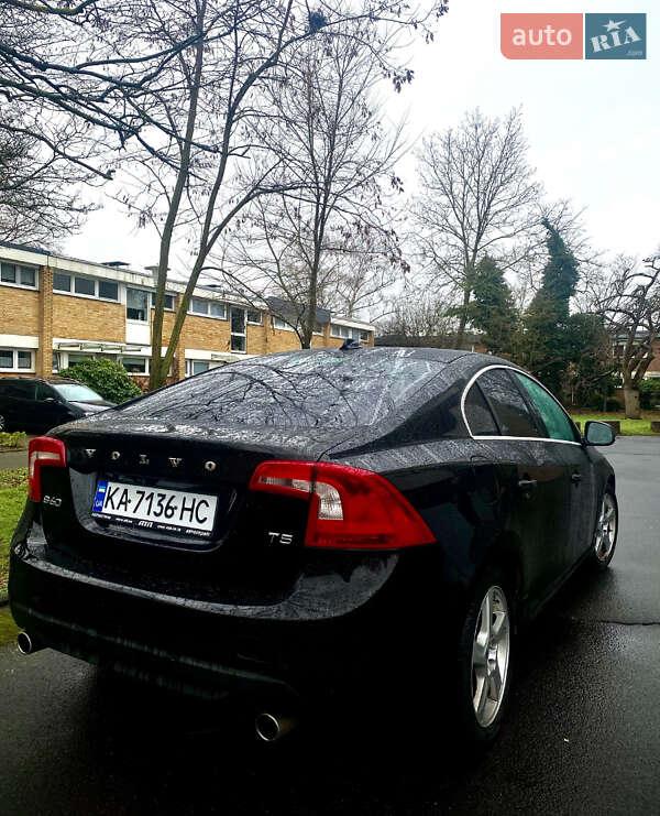 Седан Volvo S60 2012 в Києві