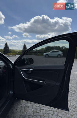 Седан Volvo S60 2010 в 