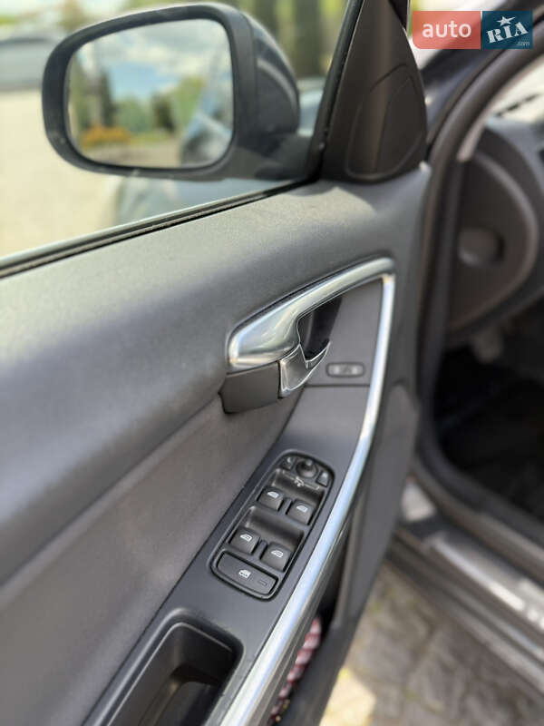 Седан Volvo S60 2010 в Жовкве фото 12 Седан Volvo S60 2010 в Жовкве